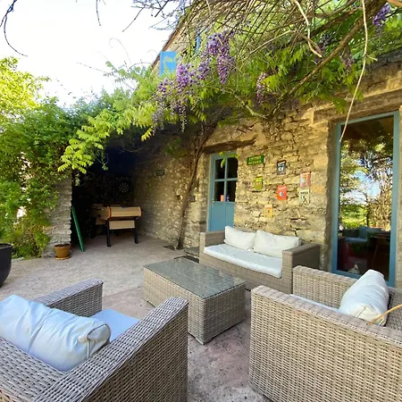 Le Clos Pastel D'hôtes Et Son - Adultes Only Virac