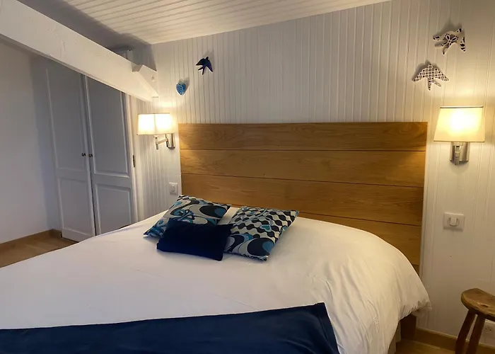 Le Clos Pastel D'hôtes Et Son - Adultes Only Virac