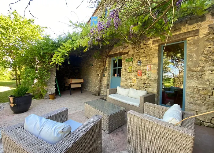 Le Clos Pastel D'hôtes Et Son - Adultes Only Virac