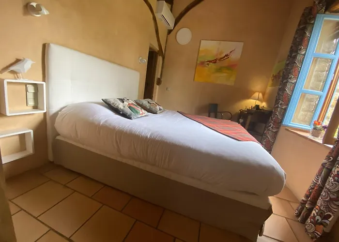 Le Clos Pastel D'hôtes Et Son - Adultes Only Alojamento de Acomodação e Pequeno-almoço