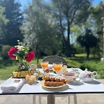 Bed & Breakfast Le Clos Pastel D'hotes Et Son - Adultes Only Virac