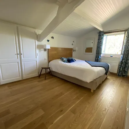 Couette-café Le Clos Pastel D'hôtes Et Son - Adultes Only Virac