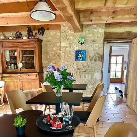 Bed & Breakfast Le Clos Pastel D'hotes Et Son - Adultes Only