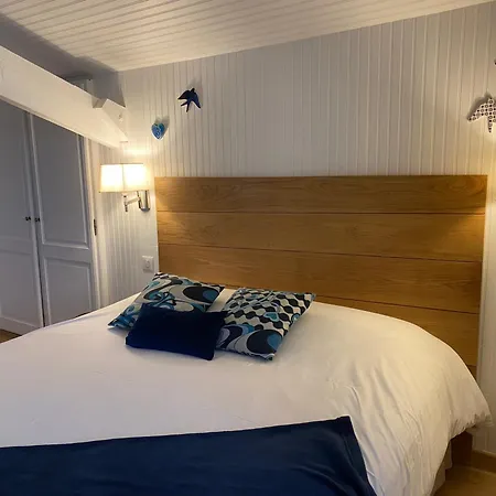 Le Clos Pastel D'hotes Et Son - Adultes Only Virac