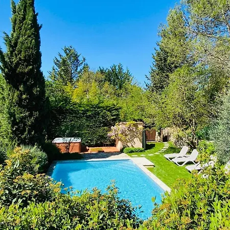 Le Clos Pastel D'hotes &