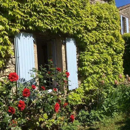 Le Clos Pastel D'hotes Et Son - Adultes Only Bed & Breakfast