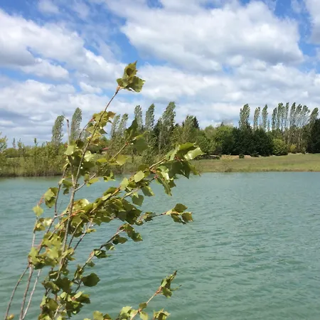 Le Clos Pastel D'hotes Et Son - Adultes Only Bed & Breakfast