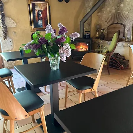 Le Clos Pastel D'hotes Et Son - Adultes Only Frühstückspension 4*